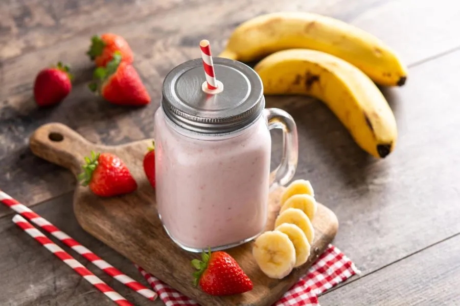 Banan przed czy po treningu - co wybrać dla lepszej energii?